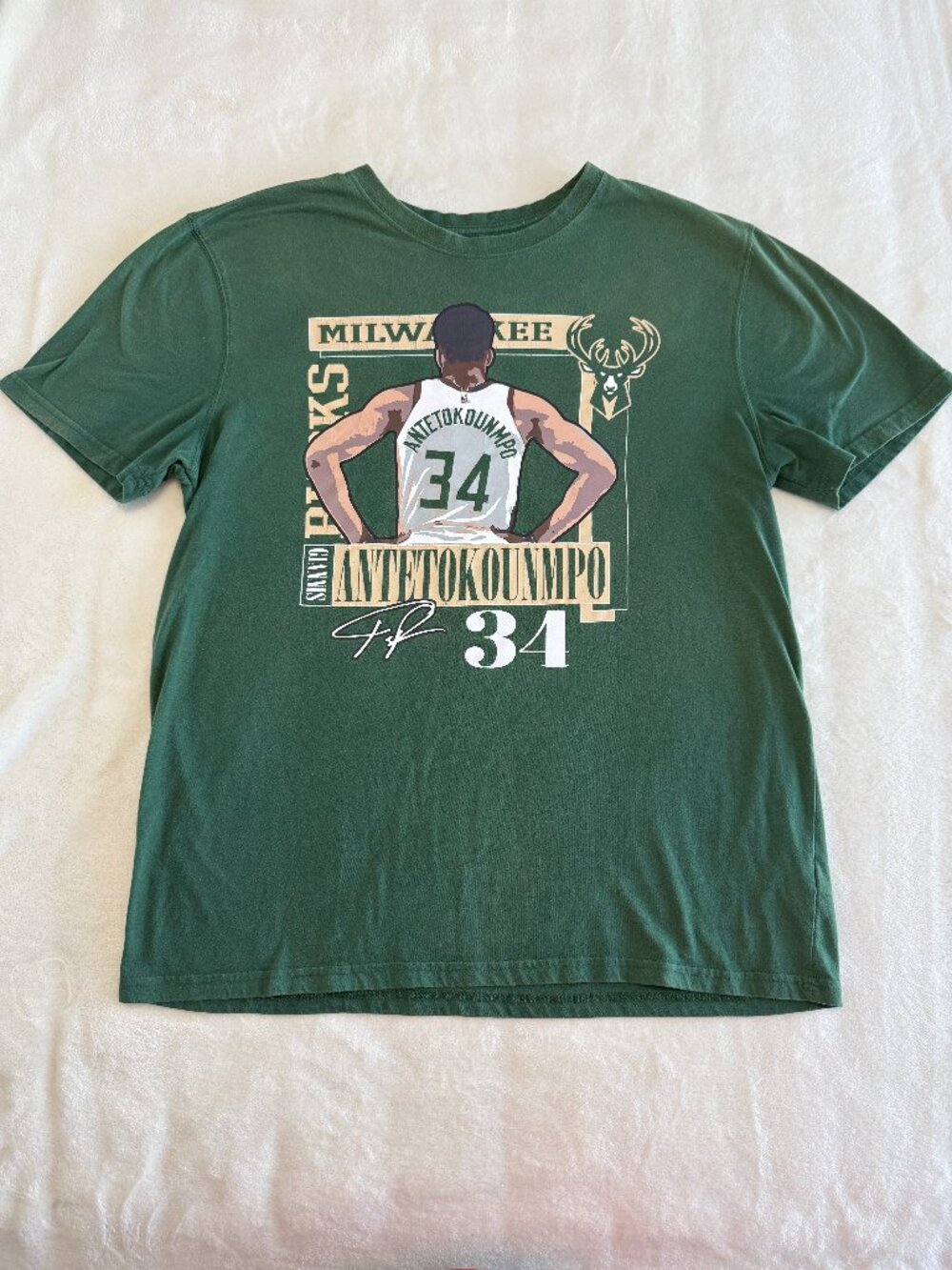 NBA Milwaukee Bucks Giannis Antetokounmpo #34 Graphic T-Shirt Green XL